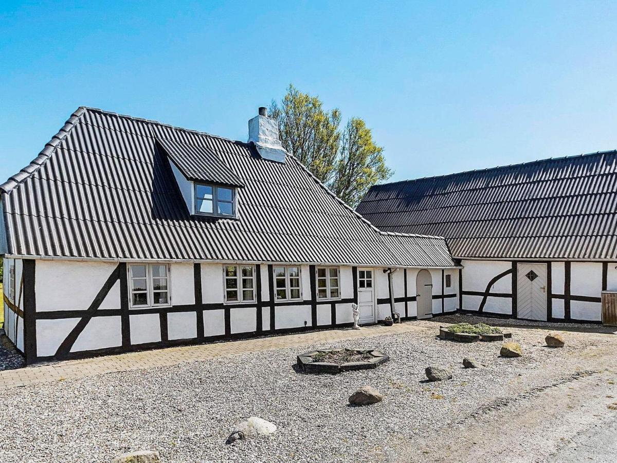 4 Person Holiday Home In Tranek R Tranekær Exterior photo